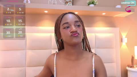 CHLOE online show from 06-08-26, 12:27