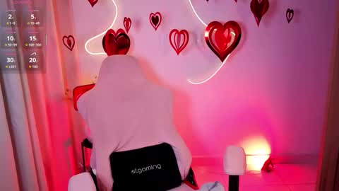 Chloe online show from 02-13-26, 03:19