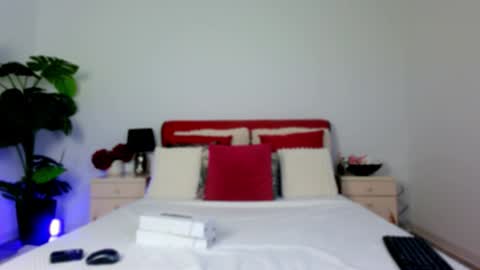 Chloe online show from 02-19-26, 04:41