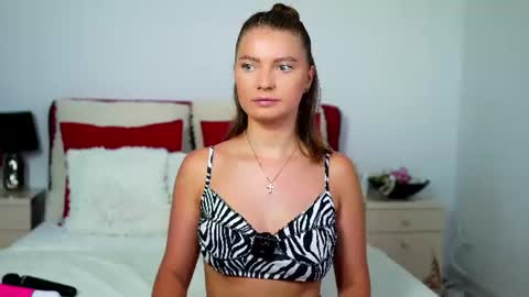 Chloe online show from 07-17-26, 06:20