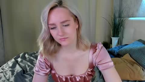 Snapshot of chloedeccker chatting on 05-23-26, 01:22 Chloe Deccker online show from 05-23-26, 01:22