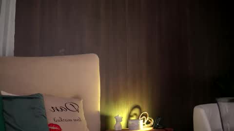 Snapshot of chloedevinex chatting on 10-02-25, 04:08 chloedevinex online show from 10-02-25, 04:08