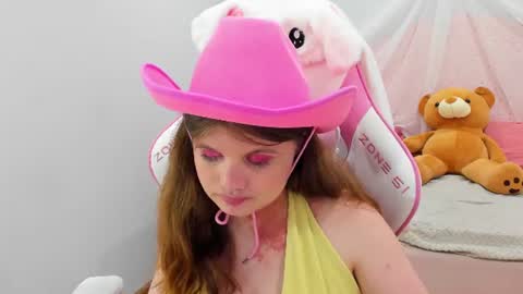 ChloeHalses online show from 06-30-26, 05:25