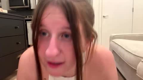 Snapshot of chloejaxxx chatting on 10-22-25, 11:48 chloejaxxx online show from 10-22-25, 11:48