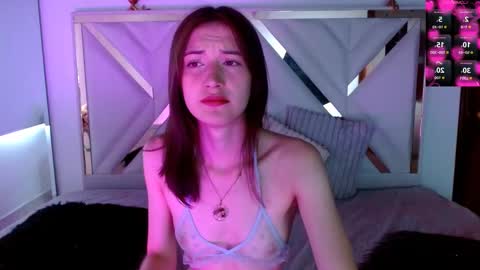 Chloe online show from 09-16-25, 01:45