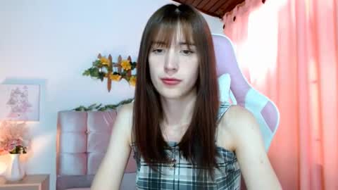 Chloe online show from 12-04-25, 09:34