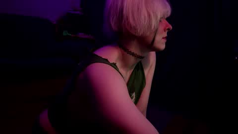 Snapshot of chloekissxo chatting on 02-12-26, 03:01 Chloekissxo online show from 02-12-26, 03:01