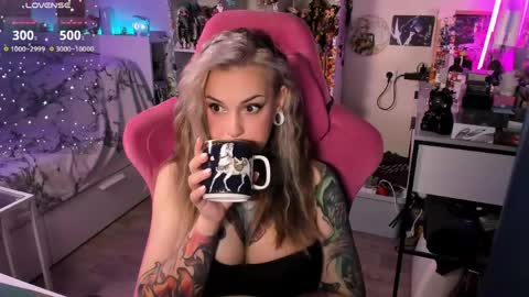 ChloeKohaku online show from 04-21-26, 03:24