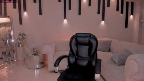 Snapshot of chloemanson chatting on 02-06-25, 08:34 Chloe OF chloemanson online show from 02-06-25, 08:34