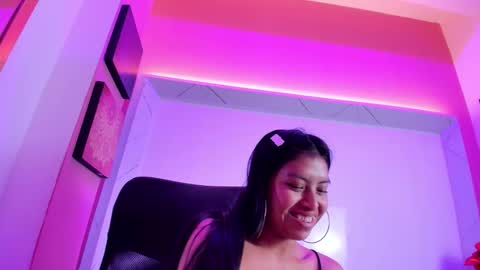 Snapshot of chloemartini_ chatting on 06-05-26, 06:52 ChloeSignup For Free Join my Fan Club online show from 06-05-26, 06:52
