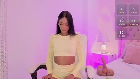 C H L O E  M O O N online show from 05-25-26, 11:05
