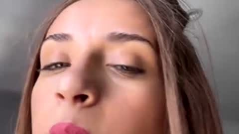 Chloe Rae online show from 11-26-25, 05:36