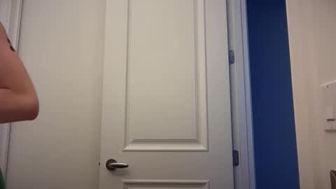 chloeros3e online show from 09-19-25, 05:13