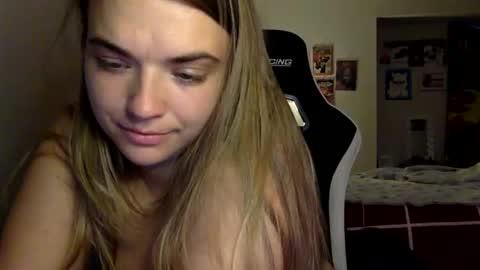 Chloe Lane online show from 12-04-25, 11:24