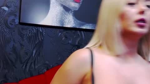 Chloe Vee online show from 01-20-25, 10:07