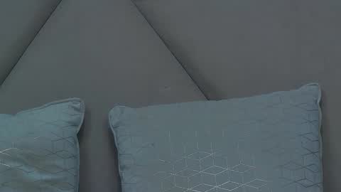 Chloe Vee online show from 09-13-25, 04:01