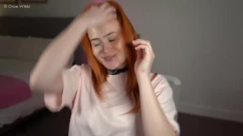 Snapshot of chloewildd chatting on 06-08-26, 03:45 Chloe online show from 06-08-26, 03:45