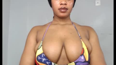 ESTHER online show from 10-19-25, 07:42