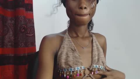 choco_petitqueen online show from 12-18-24, 10:30