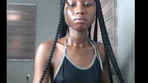 Snapshot of choco_petitqueen chatting on 11-07-25, 07:19 choco_petitqueen online show from 11-07-25, 07:19