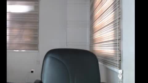 Snapshot of choco_petitqueen chatting on 12-04-25, 08:12 choco_petitqueen online show from 12-04-25, 08:12