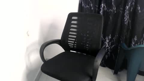 zi online show from 03-23-26, 07:40