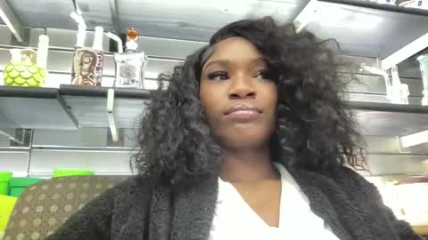 chocolatebunni00824 online show from 11-04-25, 07:35