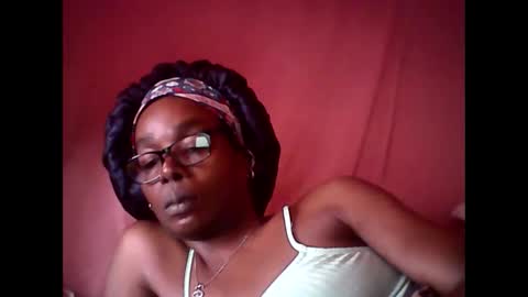 Snapshot of chocolatedrop_ chatting on 02-08-26, 02:31 chocolatedrop_ online show from 02-08-26, 02:31