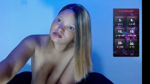 Snapshot of chocolatemilkebony chatting on 02-10-25, 06:53 chocolatemilkebony online show from 02-10-25, 06:53