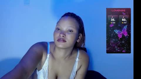 Snapshot of chocolatemilkebony chatting on 02-17-25, 10:14 chocolatemilkebony online show from 02-17-25, 10:14