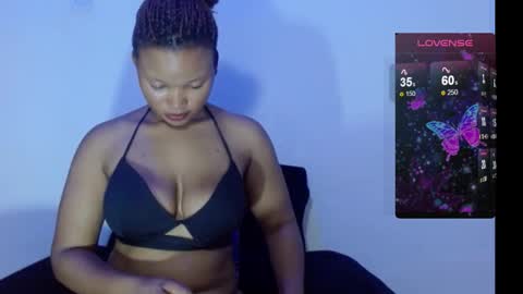 Snapshot of chocolatemilkebony chatting on 02-24-25, 10:26 chocolatemilkebony online show from 02-24-25, 10:26