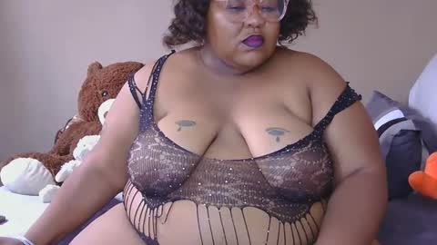 Snapshot of chocolovebbw1986 chatting on 09-10-25, 12:16 XSEXYBBW69 online show from 09-10-25, 12:16