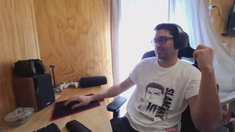 Snapshot of chocomate chatting on 11-21-25, 01:10 chocomate online show from 11-21-25, 01:10