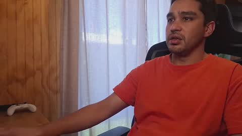 Snapshot of chocomate chatting on 12-18-25, 05:41 chocomate online show from 12-18-25, 05:41