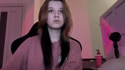 Lissa online show from 03-21-26, 04:54