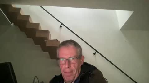 choupipat1 online show from 10-28-25, 03:47