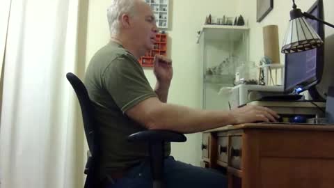 chris2002b online show from 11-22-25, 06:34