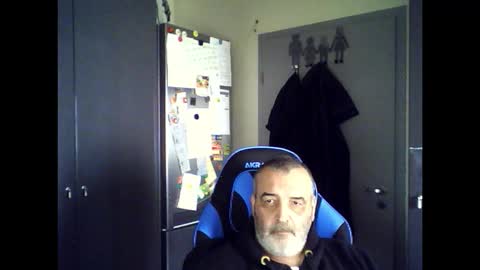 Snapshot of chris250268 chatting on 09-16-25, 08:59 Chris online show from 09-16-25, 08:59