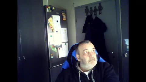 Snapshot of chris250268 chatting on 05-01-26, 05:12 Chris online show from 05-01-26, 05:12
