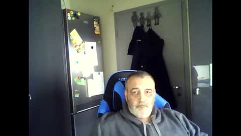 Snapshot of chris250268 chatting on 06-05-26, 07:58 Chris online show from 06-05-26, 07:58