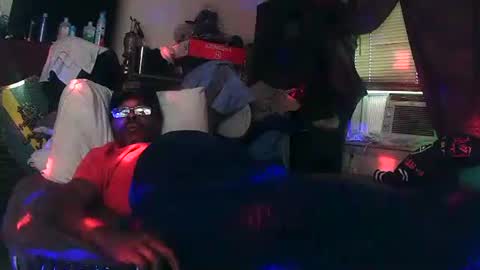 Chris online show from 10-22-25, 06:51