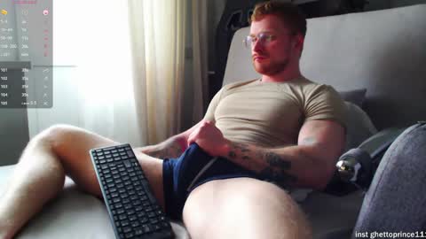 redhead thief of sausages and hearts online show from 04-03-26, 05:49