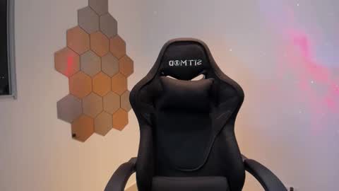 Chris Cooper Independent model online show from 11-30-25, 02:15