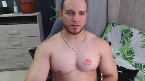 Snapshot of chris_huntter chatting on 02-19-25, 01:29 chris_huntter online show from 02-19-25, 01:29