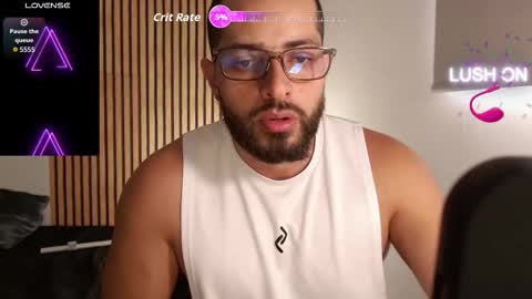 cris         Twitter magnum101010 insta magnumc20 online show from 09-24-25, 05:27