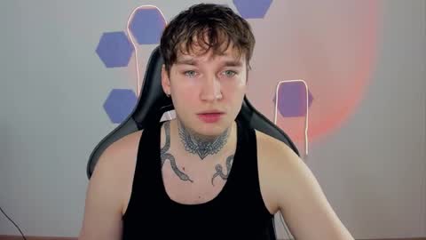 Chris Tyson online show from 12-04-24, 06:33