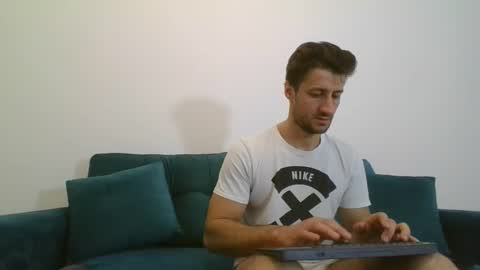 chrisaron online show from 03-07-25, 04:24