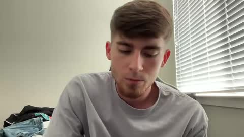 chrisoncam01 online show from 10-04-25, 07:56