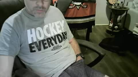 Snapshot of chrisprngr chatting on 10-24-25, 09:06 chrisprngr online show from 10-24-25, 09:06