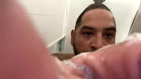 Snapshot of chrisr4203 chatting on 12-19-25, 01:12 chrisr4203 online show from 12-19-25, 01:12